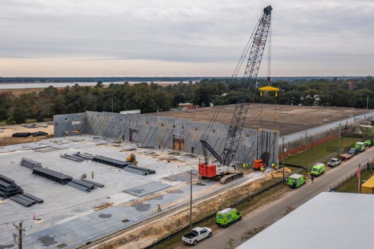 Neal Brothers New Building at Domino Site